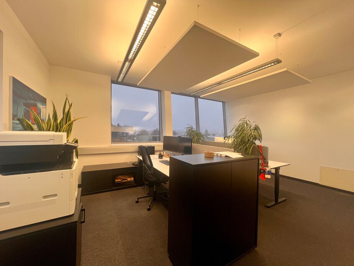 Büro 1