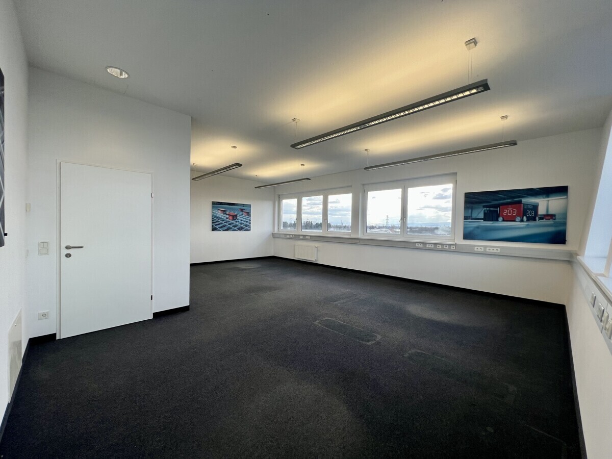 Büro 1 - leer