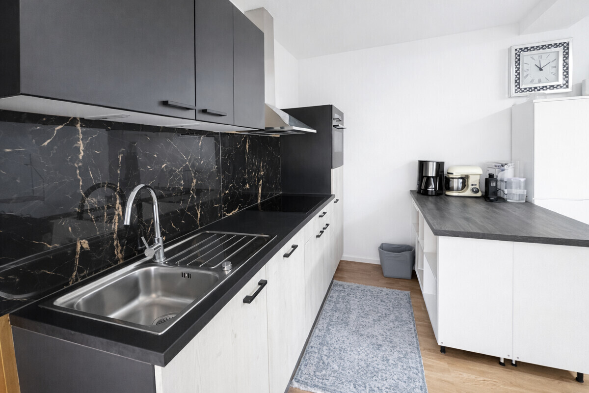 Küche Einliegerwohnung (KI optimiert)