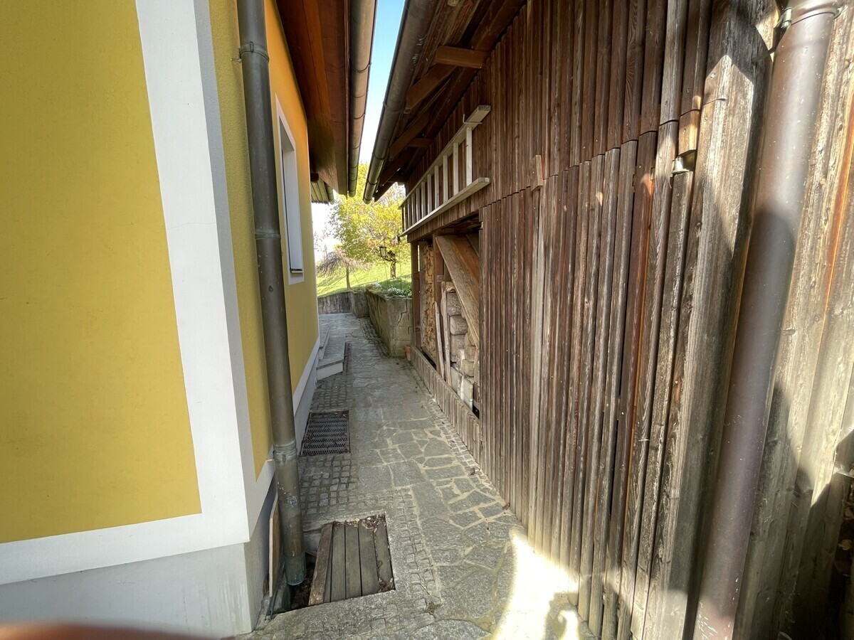 Holz- und Müllplatz
