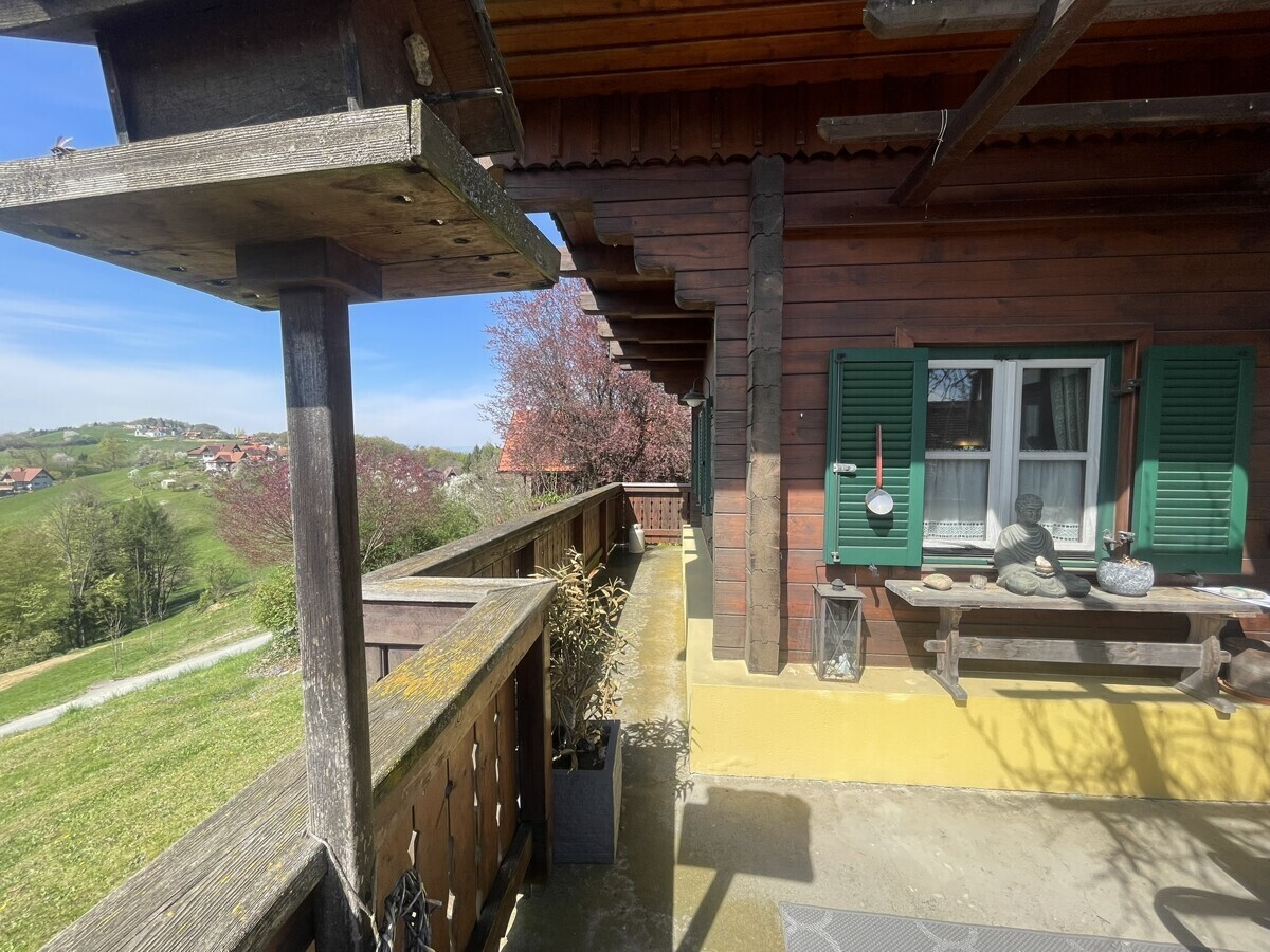 Balkon EG