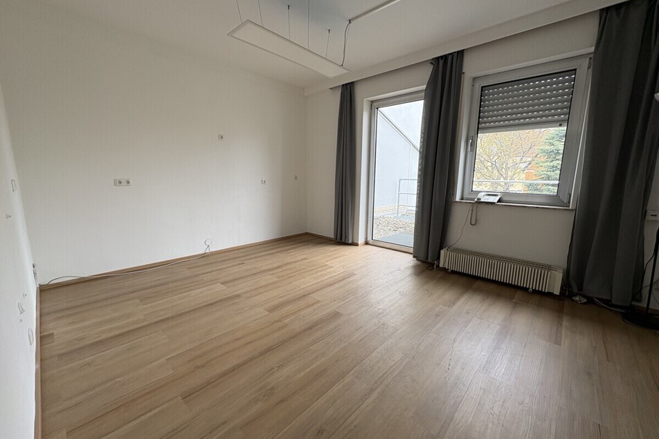 Büro3