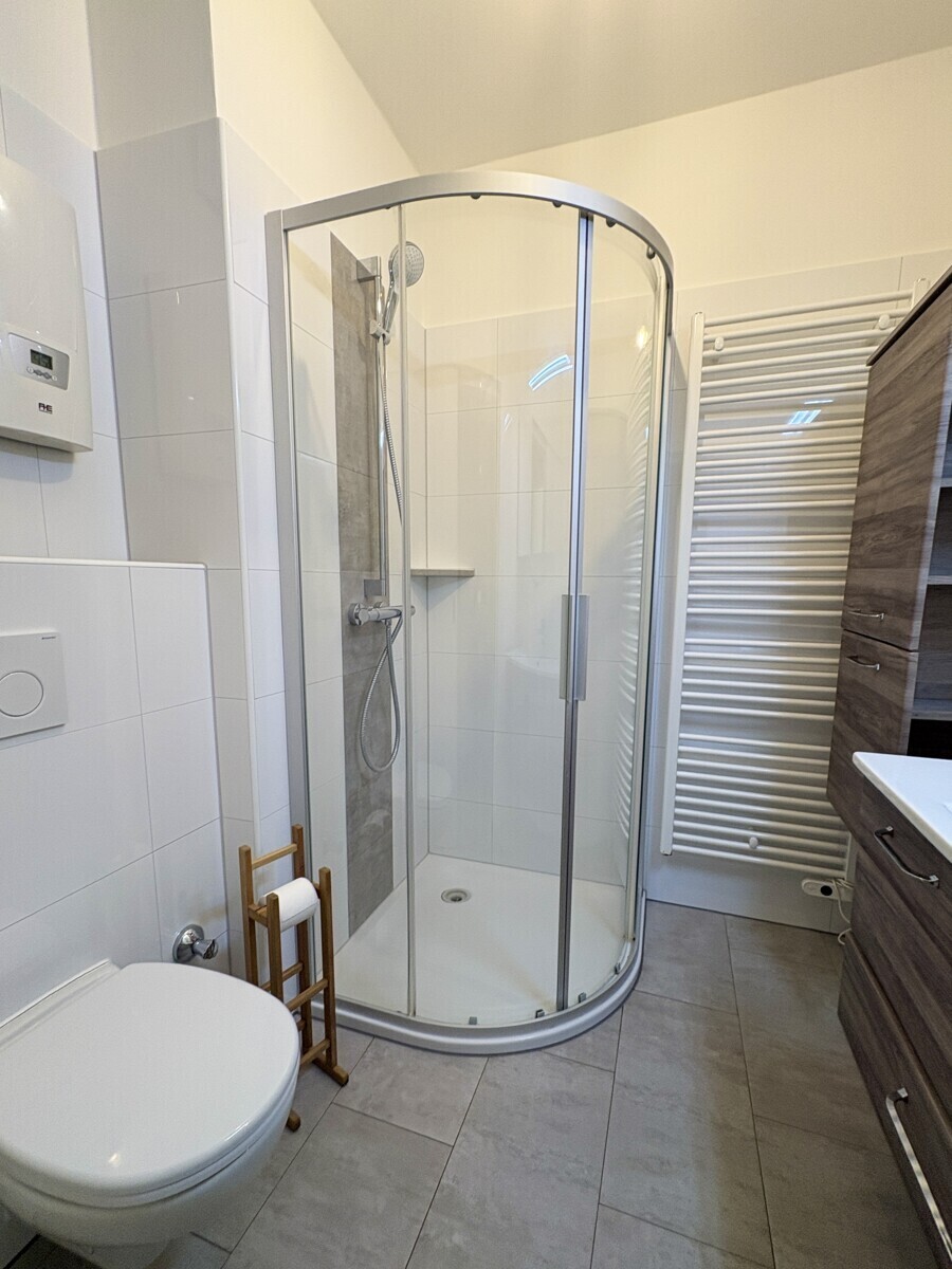 Bad mit Dusche
