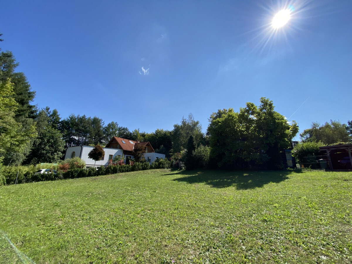 Grundstück