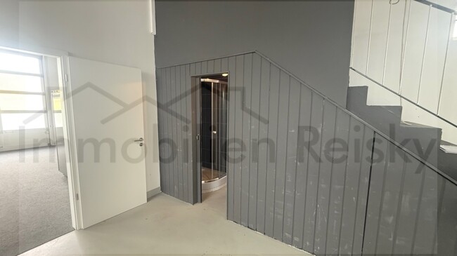 Dusche Halle 1 Zugang