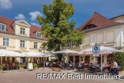 Schöne Sommertage in netten Cafes
