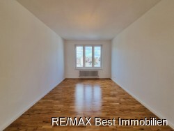 Zimmer große Wohnung