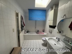 Bad (Beispiel Wohnung)