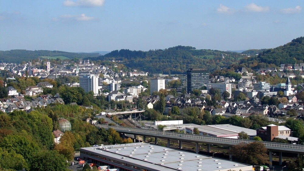 Siegen_Panorama_der_Stadt_01