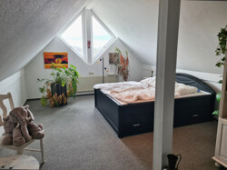 Schlafzimmer DG