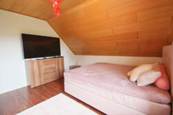 Schlafzimmer 1, OG
