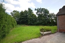Garten seitlich