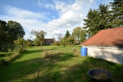 Garten seitlich