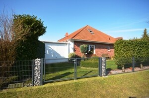 Einfahrt Garage Seite