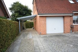 Garage/Carport