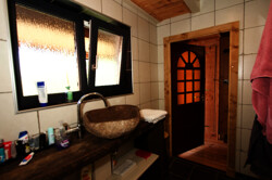Wohneinheit II Badezimmer 