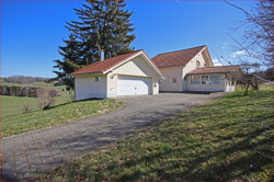 Hausansicht-Garage