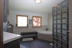 Badezimmer EG