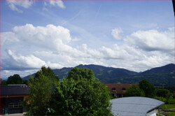 der Panoramablick reicht bis zur Alpspitze und den Buron