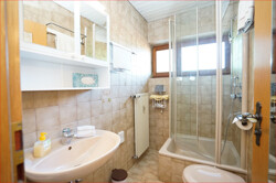 Doppelzimmer mit  Duschbad