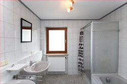 Badezimmer Wohnung 1