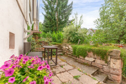 Weg zum Garten 