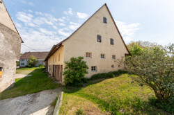 große Scheune