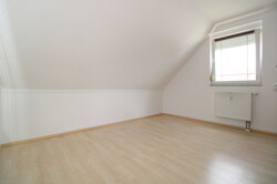 Schlafzimmer  2 OG