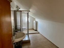 Badezimmer DG