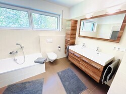 Im Obergeschoss - Ihr Badezimmer