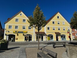 3 Eingang Gebäude