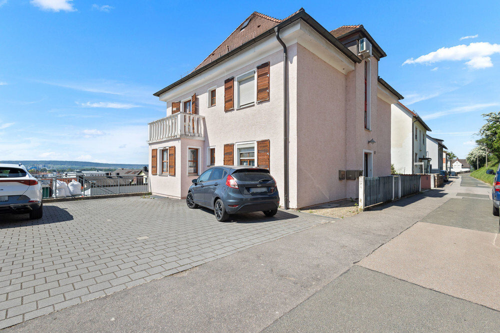 Dreifamilienhaus