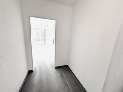 In Ihrer Diele gen Wohnzimmer