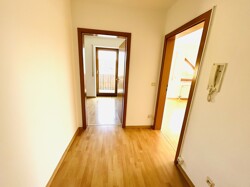 Ihre Diele gen Schlafzimmer & Wohnzimmer