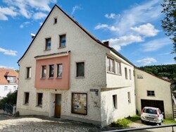 Außenansicht mit Eingang Whg. EG