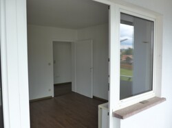 vom Balkon ins Wohnzimmer