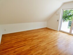 Ihr Wohnzimmer gen Balkon
