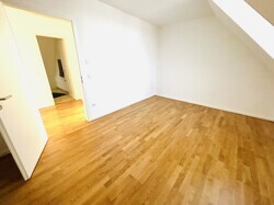 Ihr Schlafzimmer gen Diele & Bad