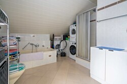 Badezimmer DG