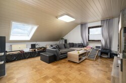 Wohnzimmer DG
