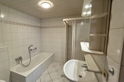 Badezimmer - Wohnung 2