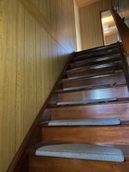 Treppe ins Dachgeschoss