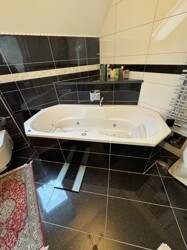 Whirl-Badewanne