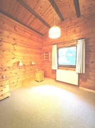 großes Zimmer