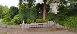Zugang zur Terrasse vom Stellplatz aus