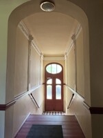 Treppe zum Ausgang