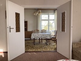 Blick ins Esszimmer 
