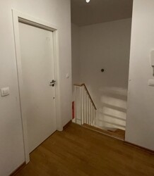 Flur mit Treppen