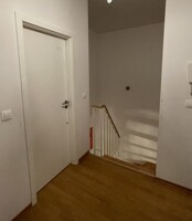 Flur mit Treppen