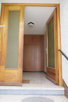 Hauseingangstuer